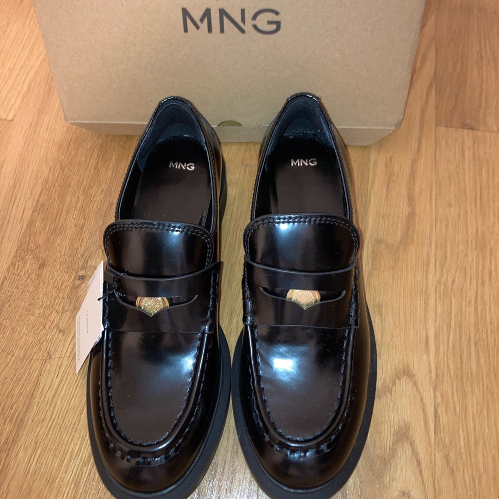 NEW! Mango Glossy Black Women’s Loafers